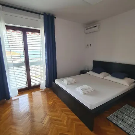 Cornelia Apartments By The Sea Okrug Gornji, Ciovo Trogir Exterior photo