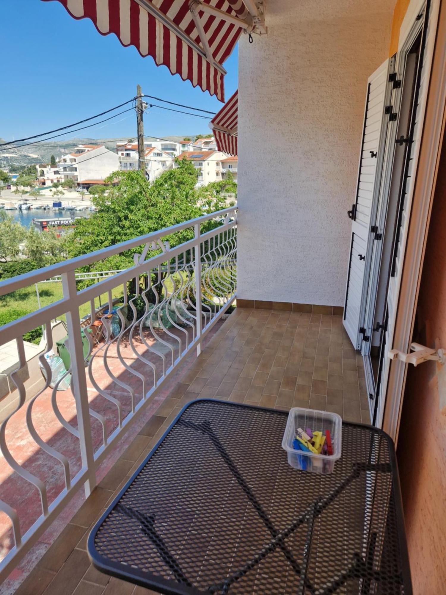 Apartment Cornelia By The Sea Okrug Gornji, Ciovo Trogir